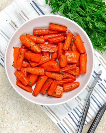 Carrots in a white plate